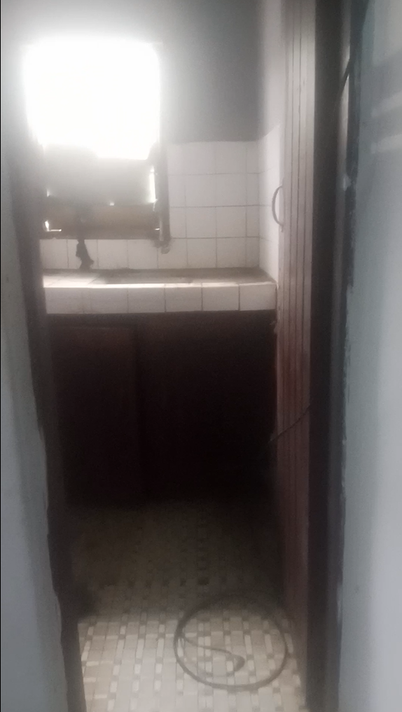 room toilet kitchen for rent in dirty south buea