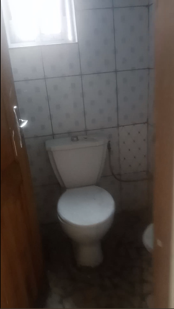 room toilet kitchen for rent in dirty south buea