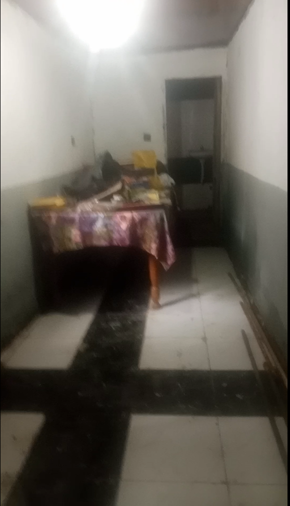 room toilet for rent in untarred malingo buea
