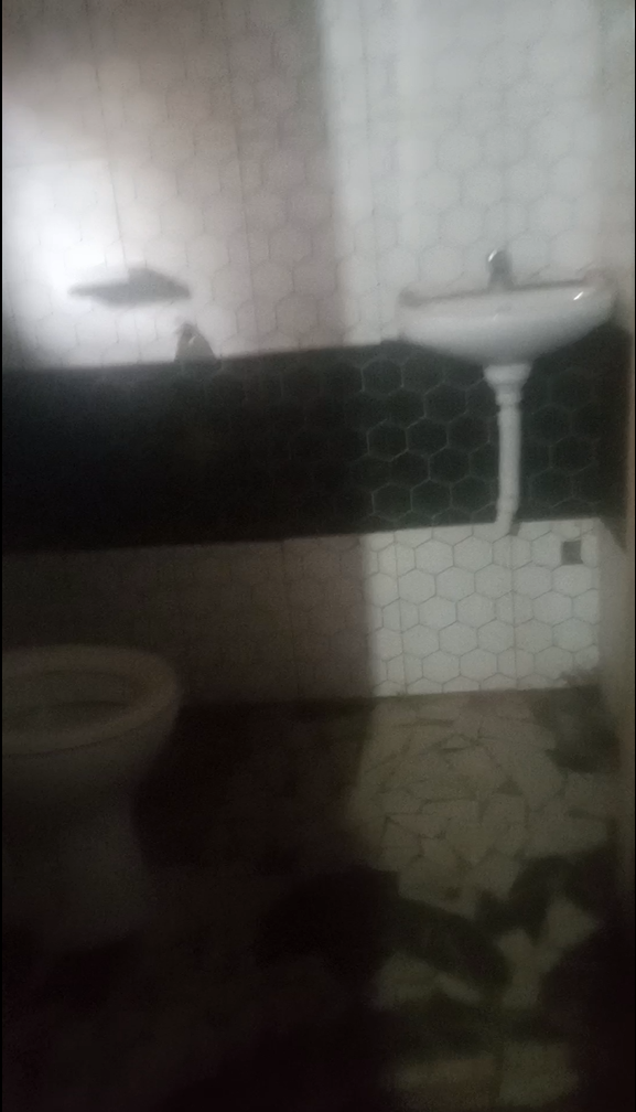 room toilet for rent in untarred malingo buea
