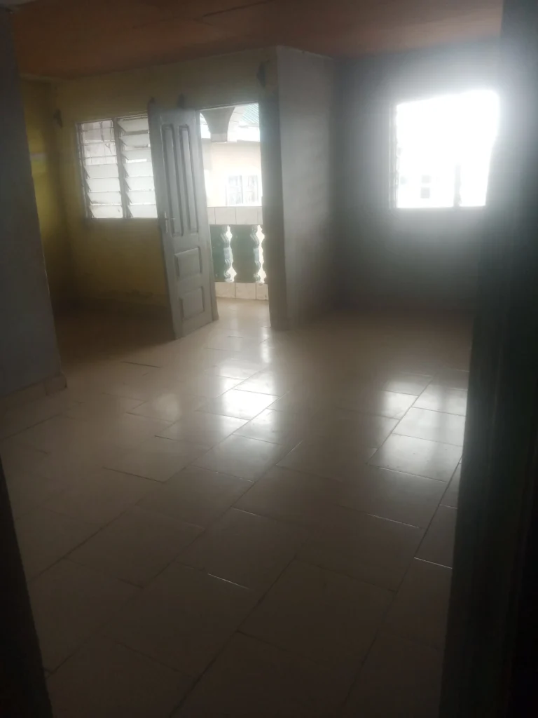 Apartment for rent in mayor street, Buea